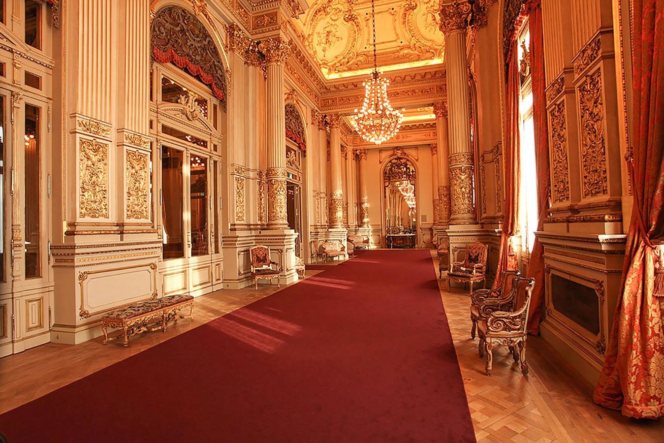 The Colon Theather was built in 1936 