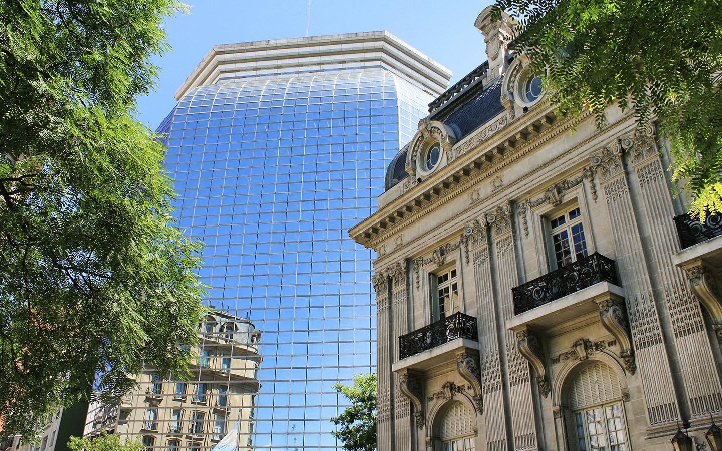 The old and new of Buenos Aires in San Martin Square