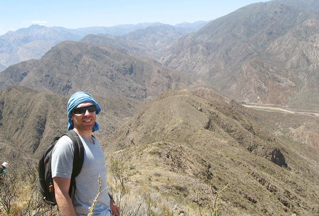 Take in the gorgeous panoramic views of surrounding mountains as you trek the Cabras Mount summit[1]