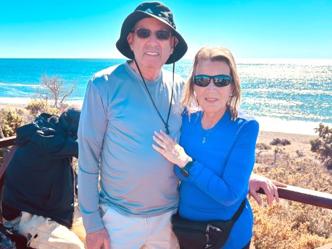 Sunny viewpoint above Peninsula Valdes' sparkling waters