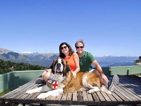 Scott & Donna in Bariloche, in good company!