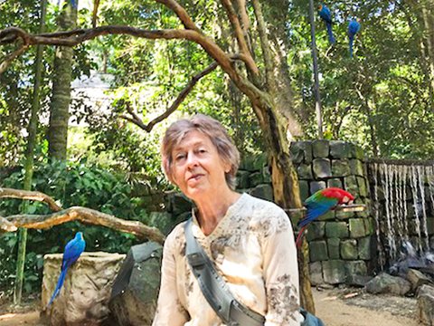 Lea in the heart of Foz Tropicana bird park