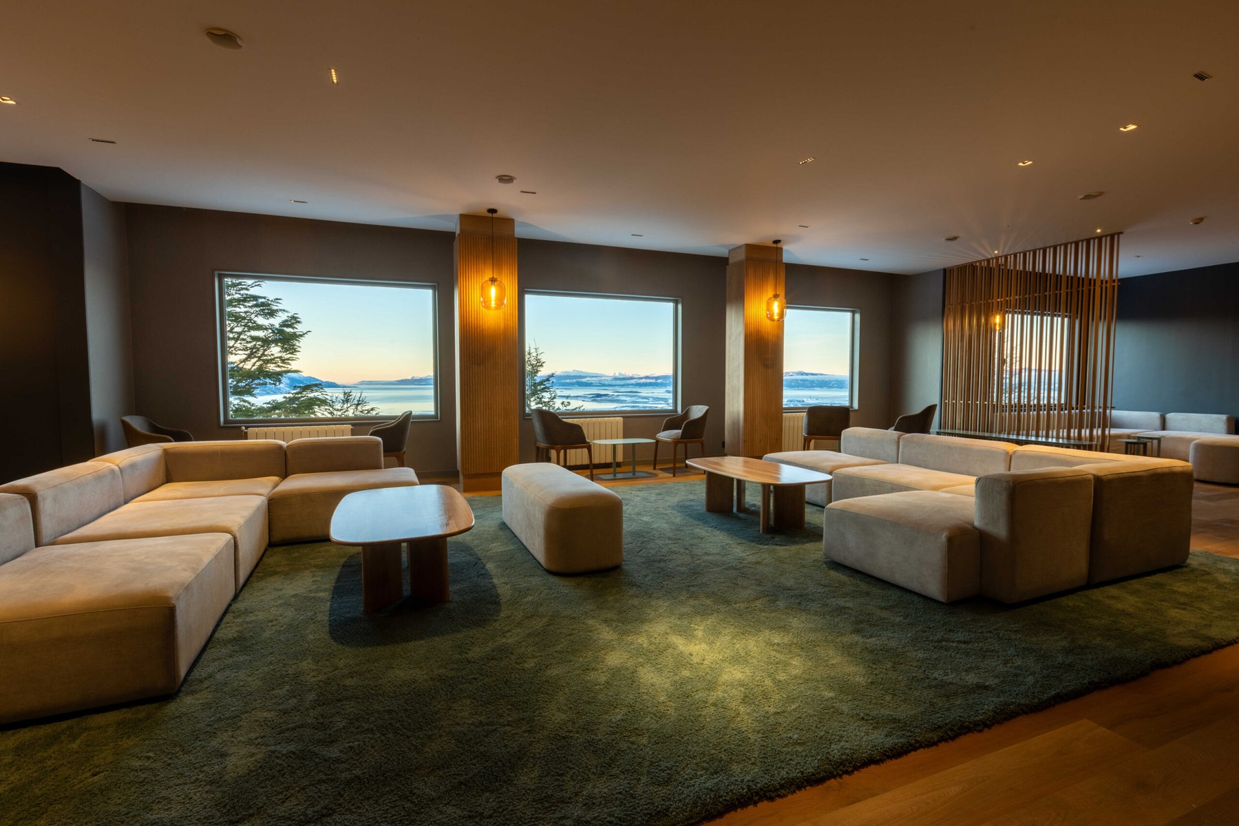 The shared lounge overlooking the Beagle Channel
